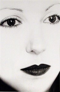 Image description is not available for 2000.045